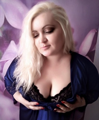 Людмила, 35 лет, 5 размер груди